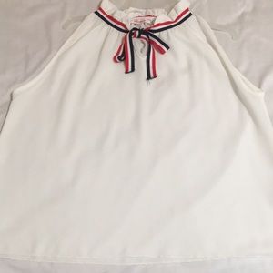 Cute tank top with bow